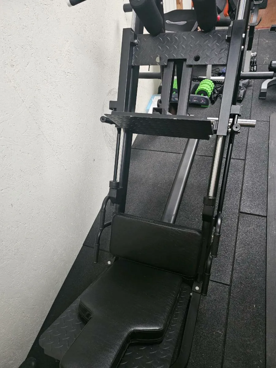 Rock Solid Fitness Leg Press & Hack Squat Machine - Image 3