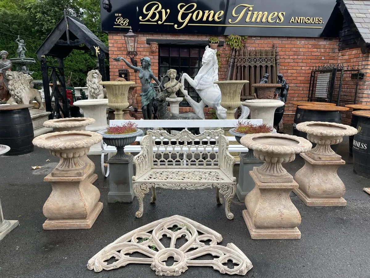 Beautiful heavy cast-iron bench - Image 4