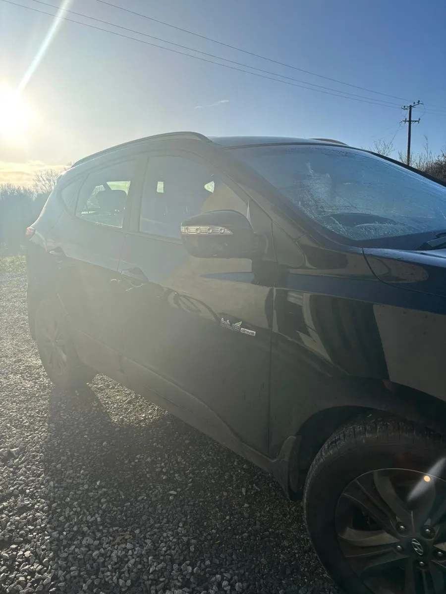 QUICK SALE - Hyundai ix35 2015 - Image 2