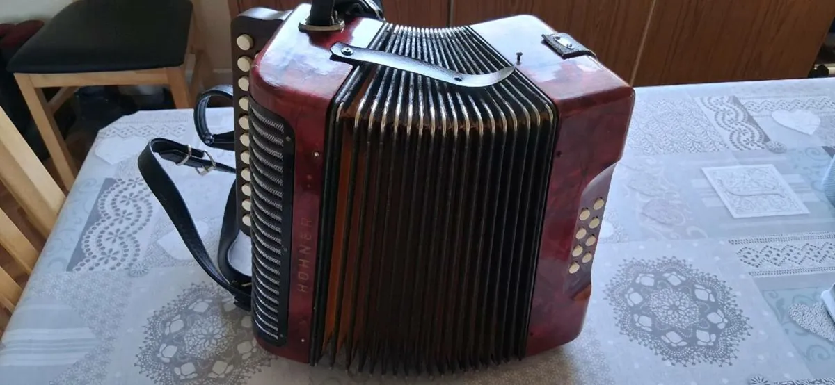 Hohner accordion - Image 4