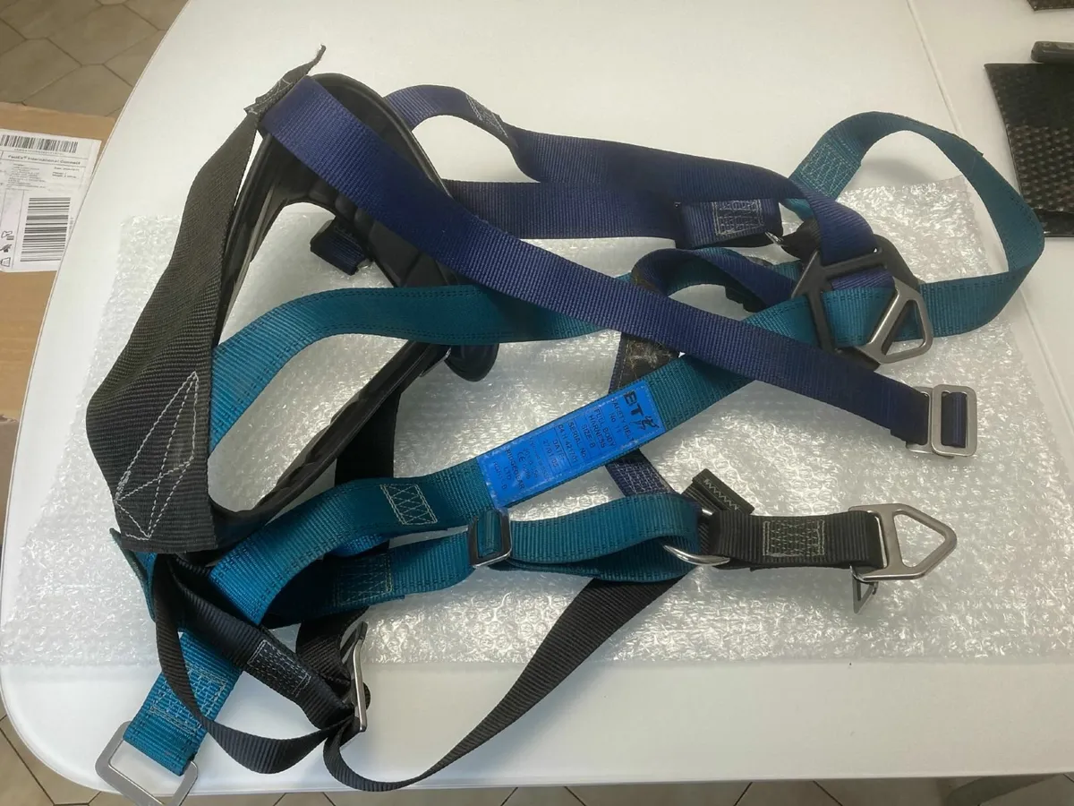 Safety Belt 11 Full Body Harness Kit - Image 1