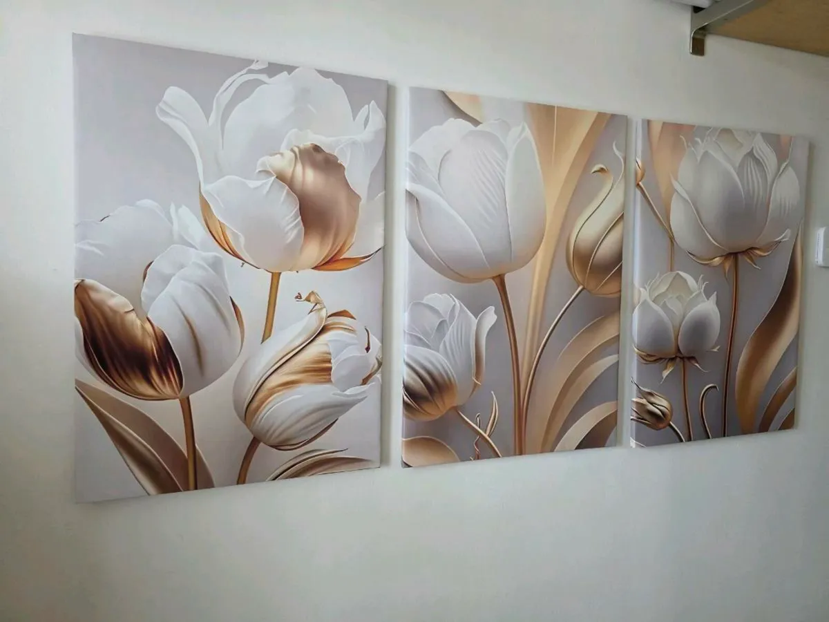 3 canvas 47 cm x 57cm - Image 2