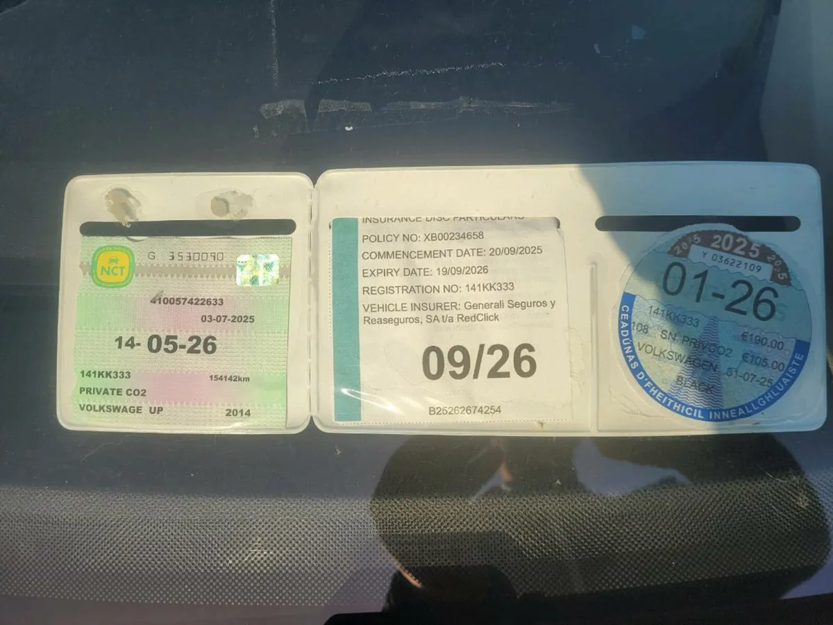 141 Volskwagon Up - Image 4