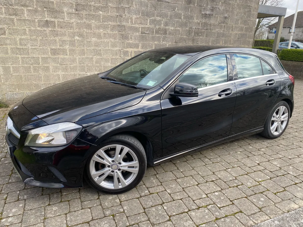 Mercedes-Benz A-Class 2016 160 D URBAN  AUTO - Image 4