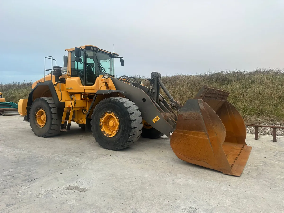 WHEEL LOADER - Image 2