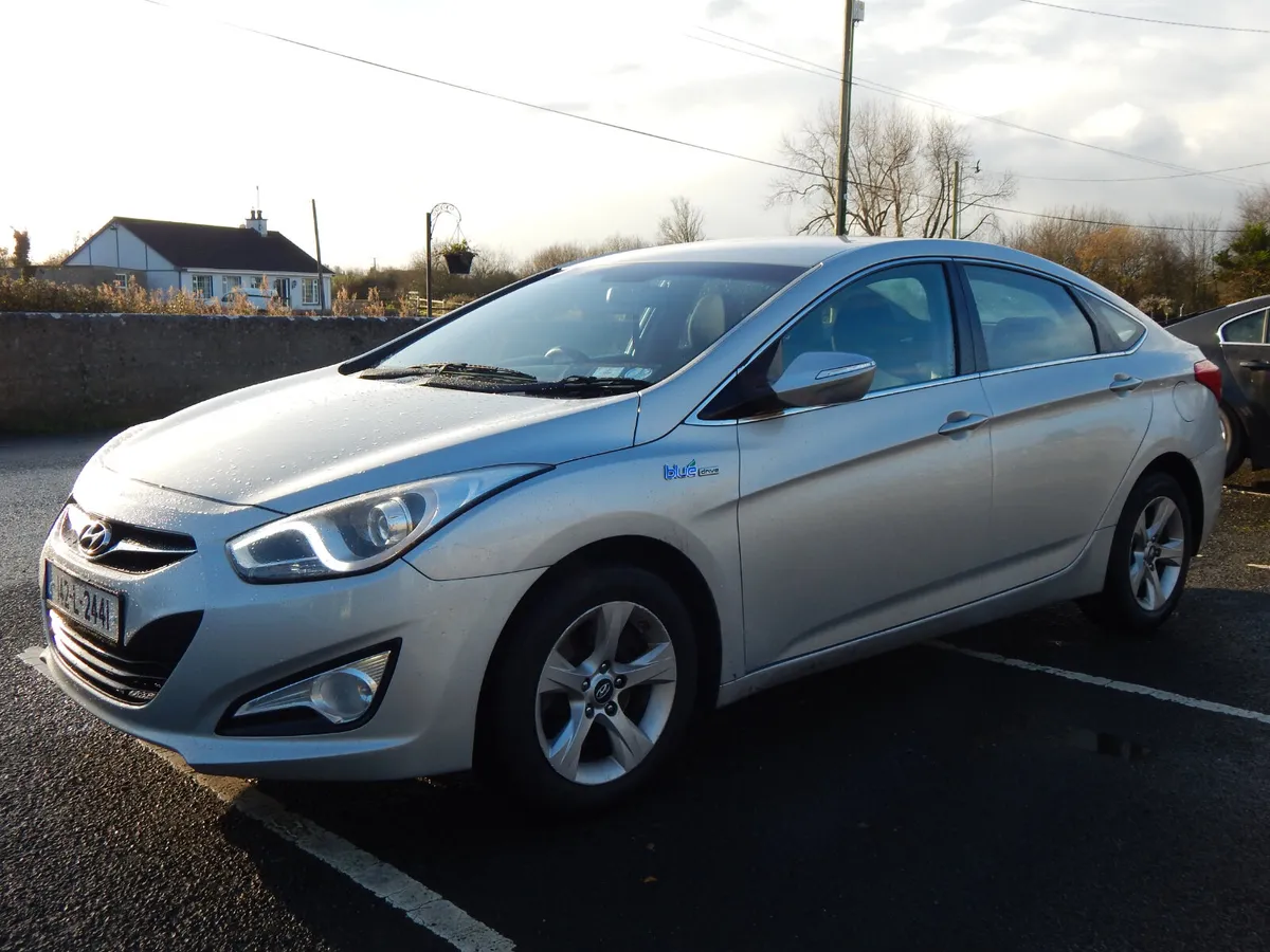 2014 Hyundai i40 1.7 Tax & Test 03/26 - Image 4