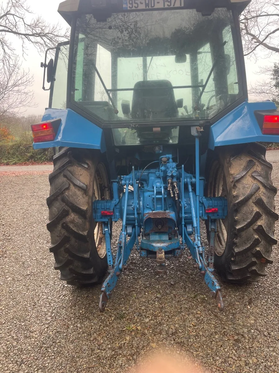 Ford tractor - Image 4