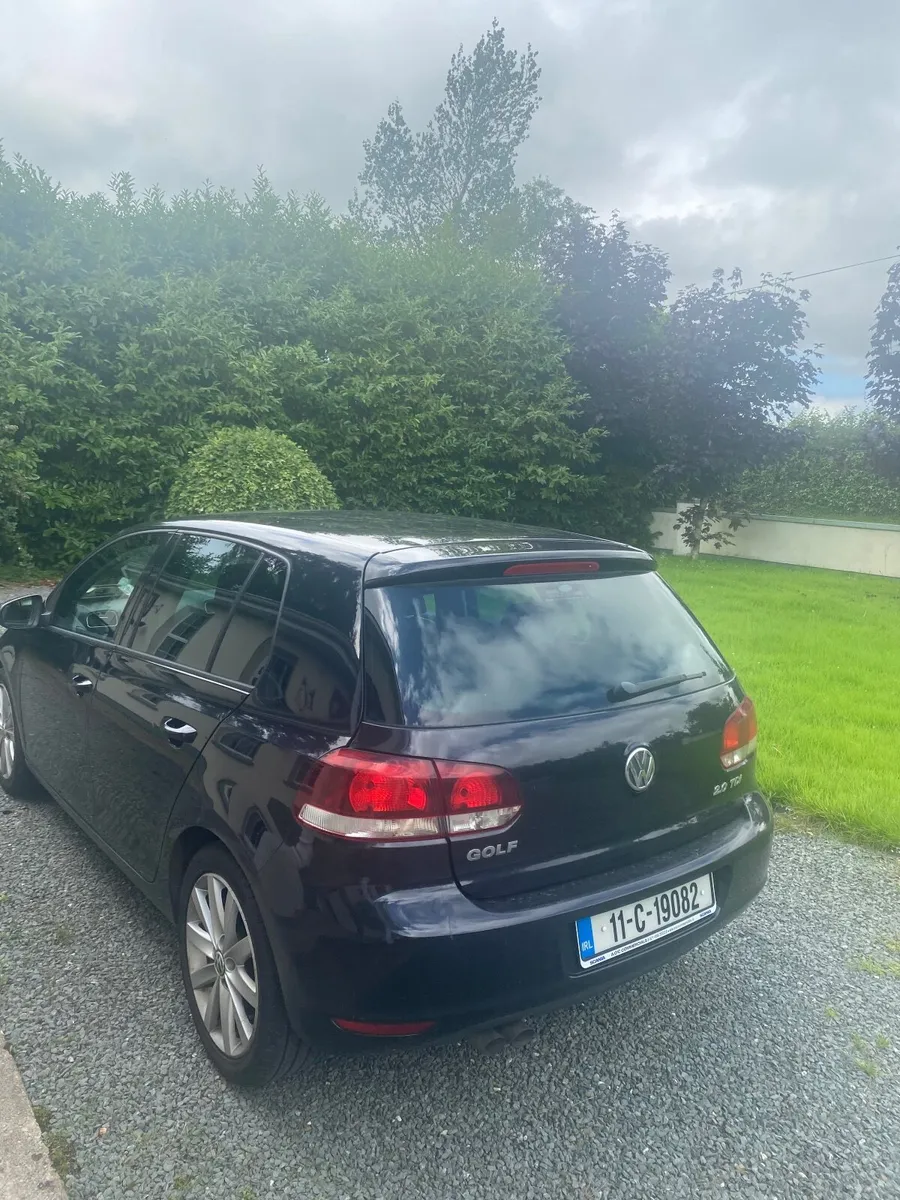 Volkswagen Golf 2011 - Image 1