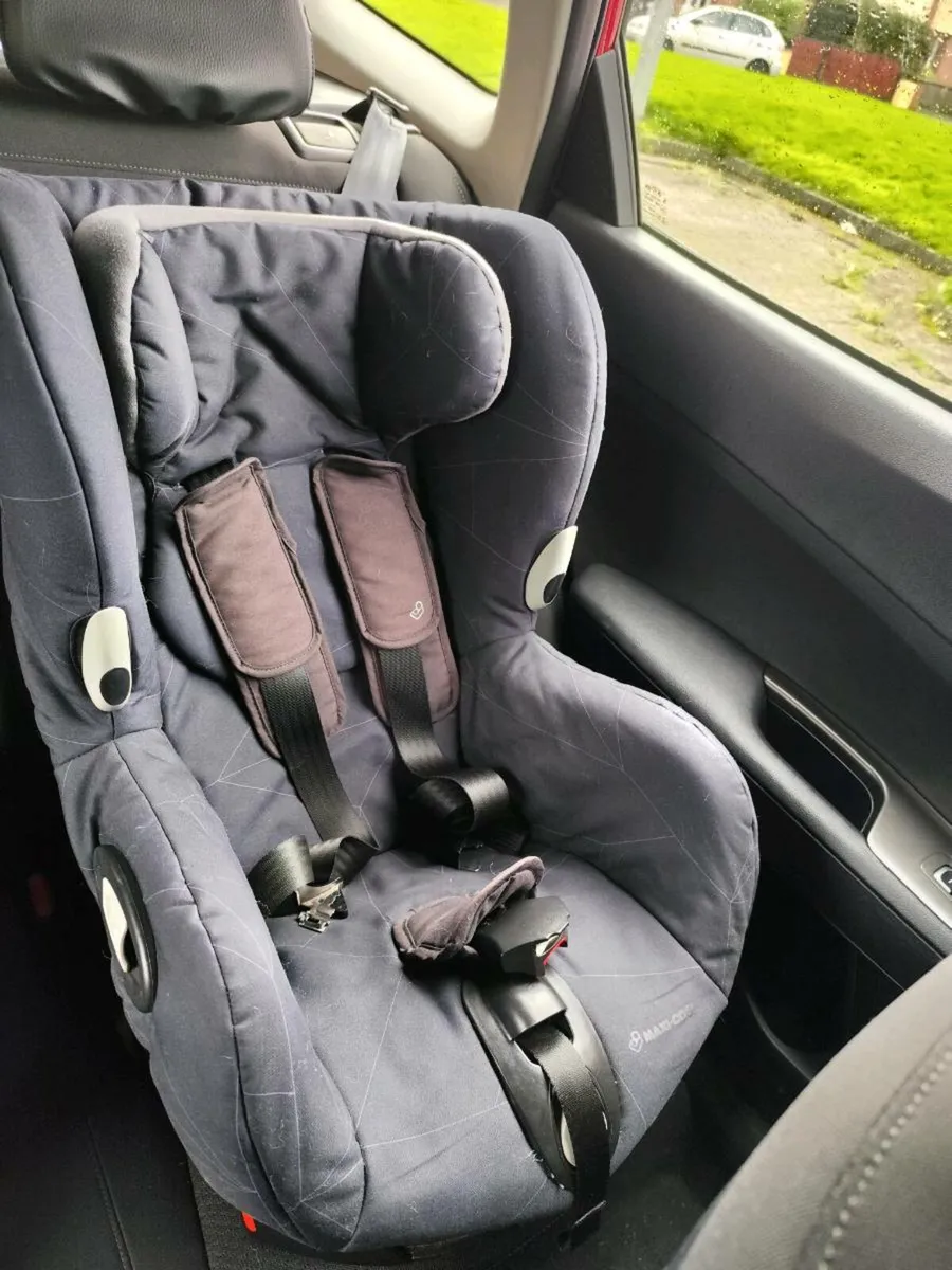 Car seat Maxi Cosi Axiss swivel - Image 2