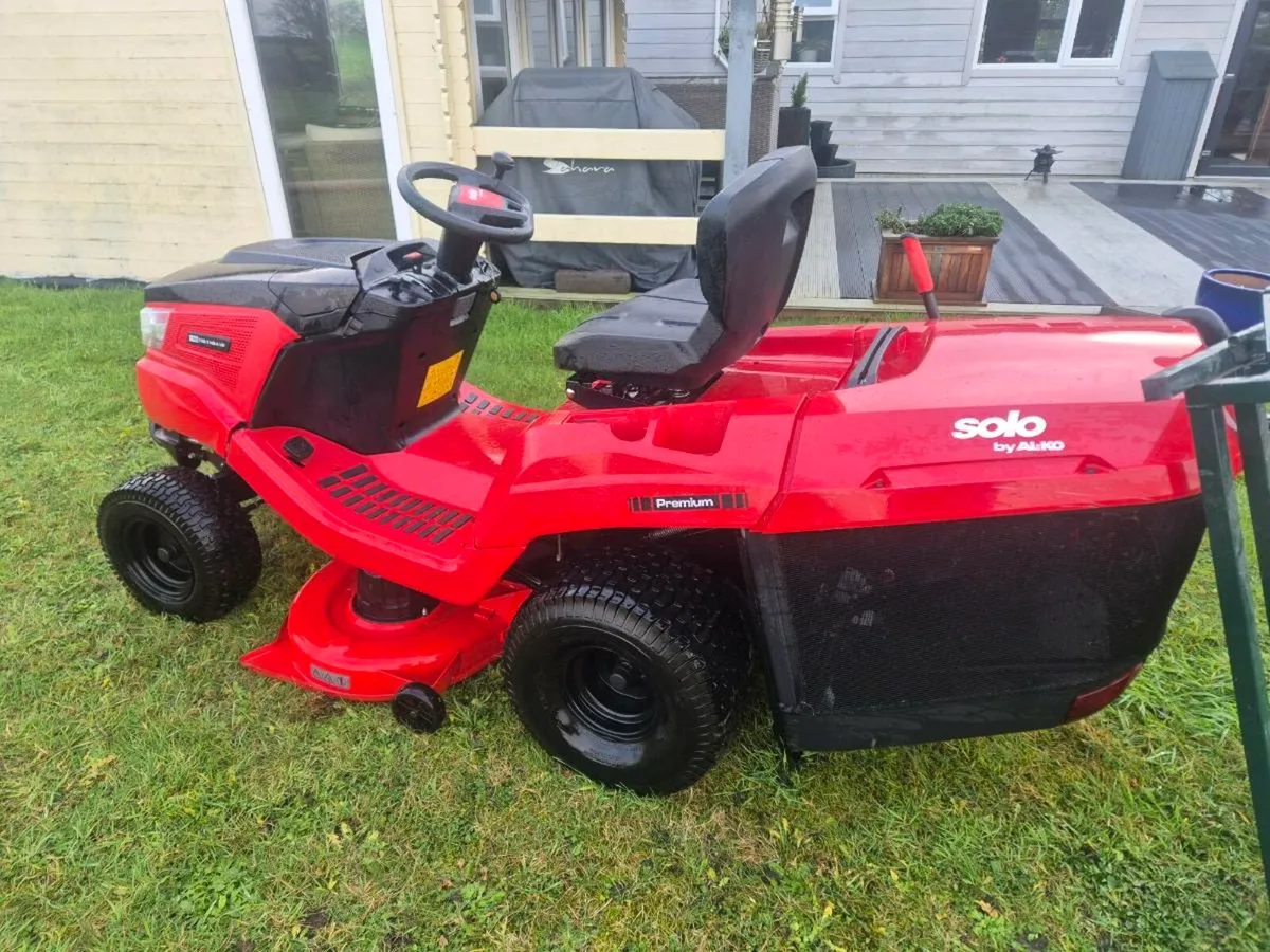 Ride on Lawnmower - Image 3