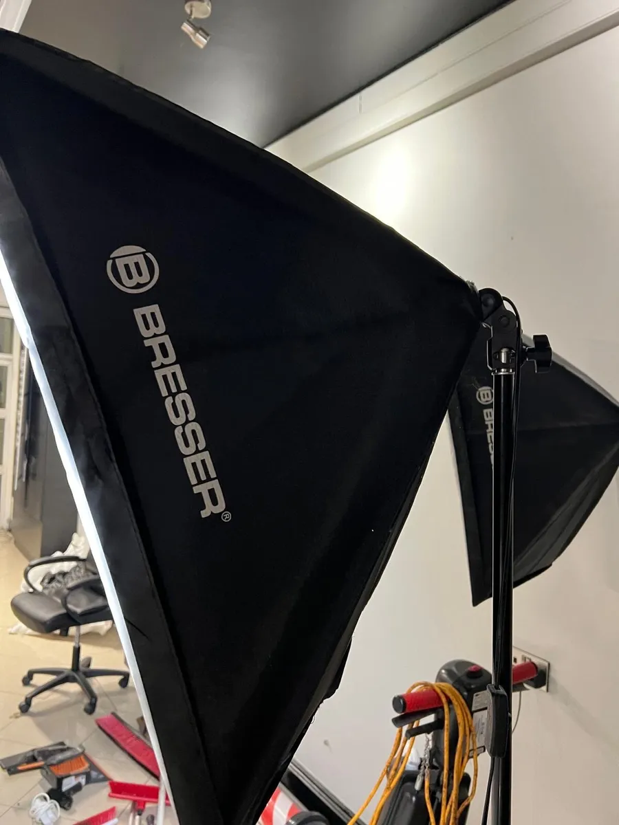 Lighting stands - Image 2