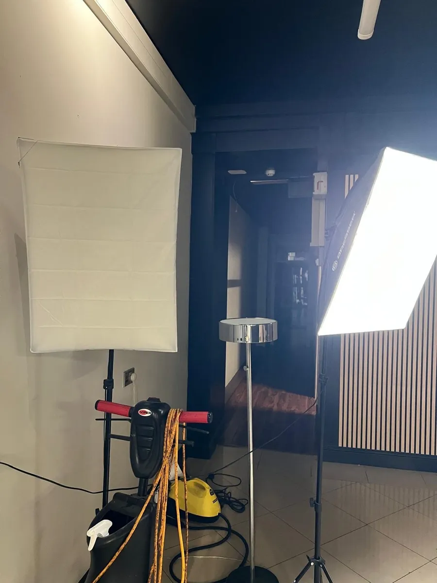 Lighting stands - Image 3