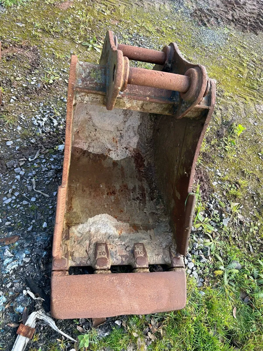 28’’ Strickland Bucket 13 Ton - Image 2