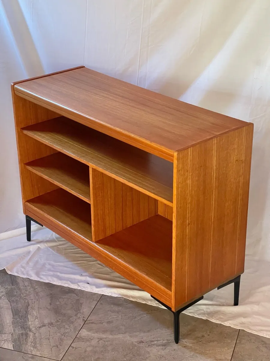 Mid century media chest - Image 3
