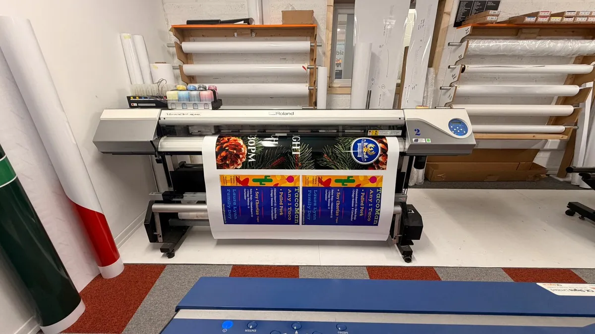 Roland Versa Art RE-640 Digital Printer - Image 1