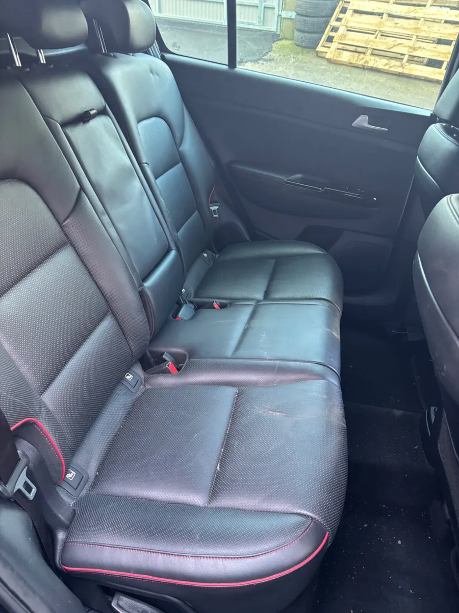 Kia Sportage GT Line leather seats& Steering Wheel - Image 4