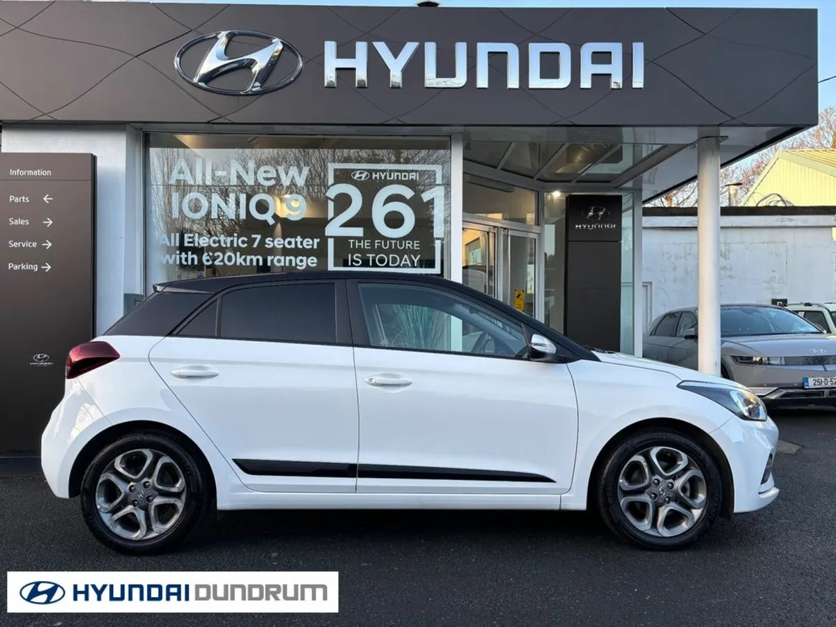 Hyundai i20 Active Deluxe 5DR Auto - Image 3