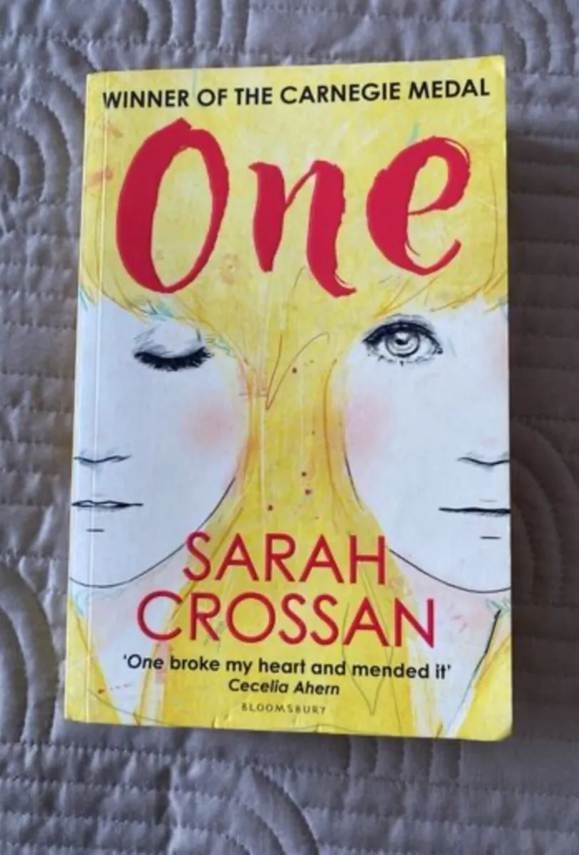Book - Sarah Crossan - One - Image 1