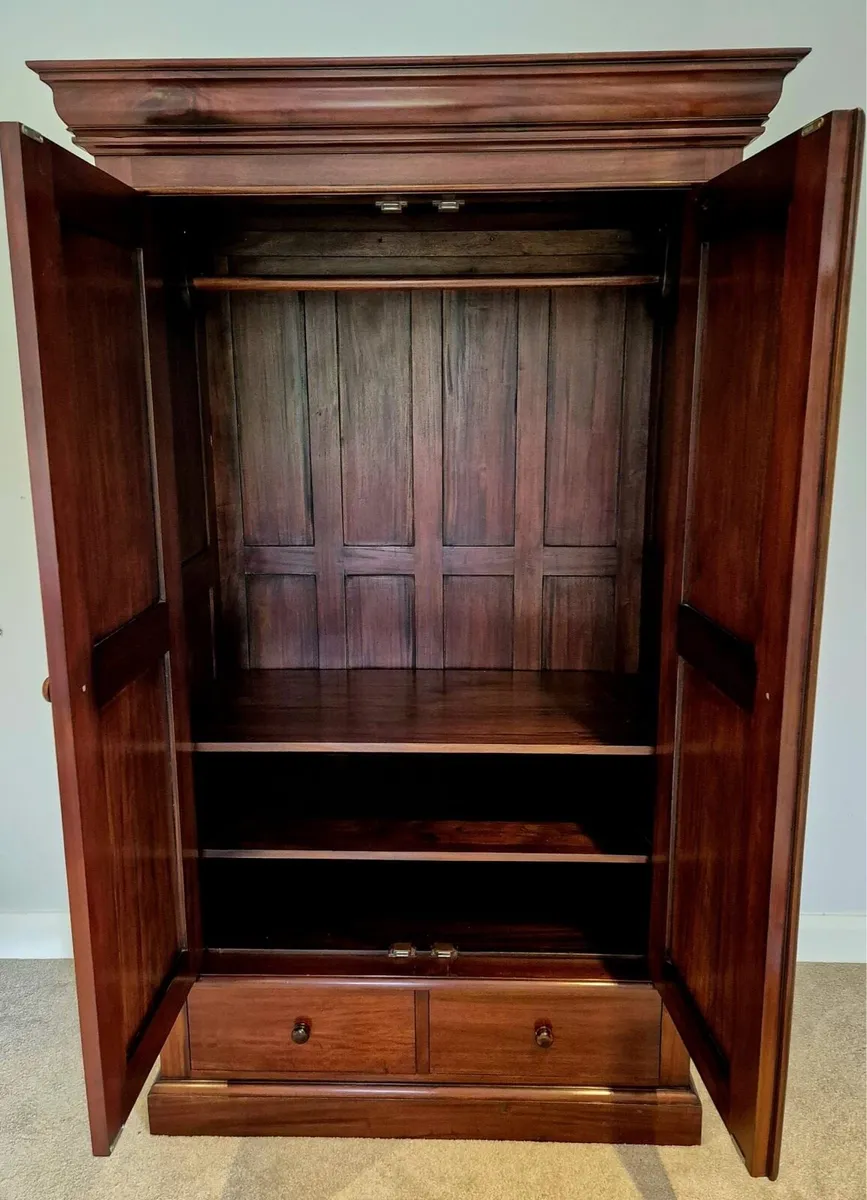 Classic Mahogany - Image 4