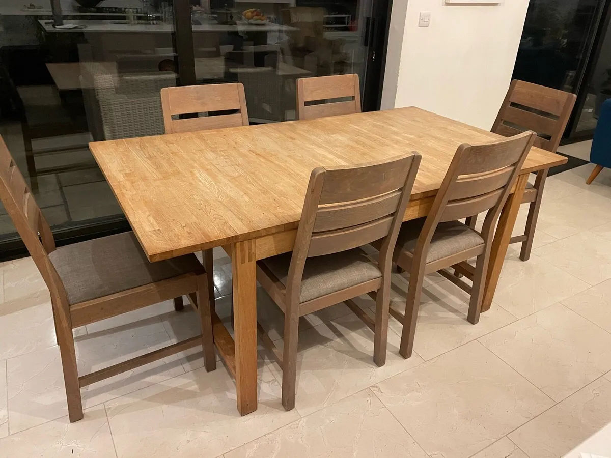 Oak Dining Table (Extendable) and 8 Chairs - Image 1