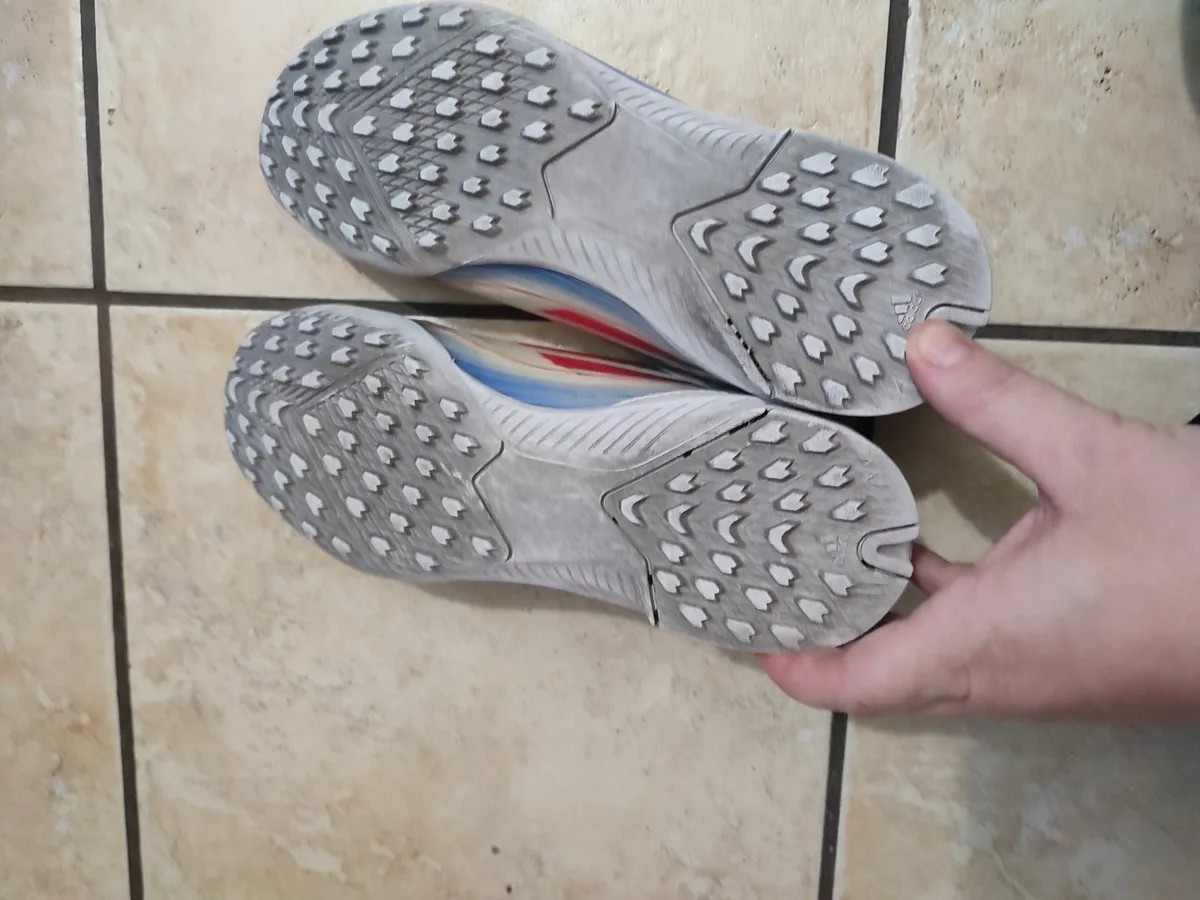 football shoes - Image 4