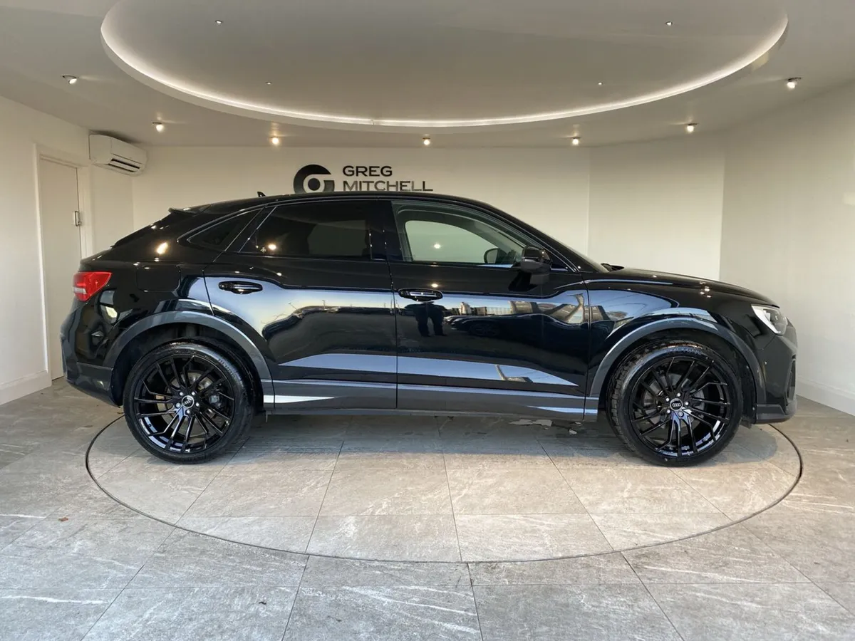 Audi Q3 2023 - Image 4