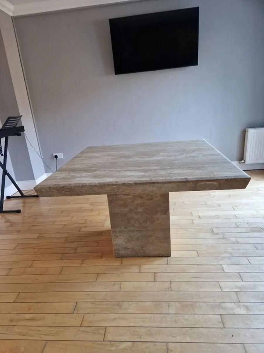 Dining room table - Image 2