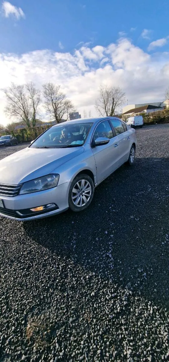2012 volkswagen passat executive - Image 4