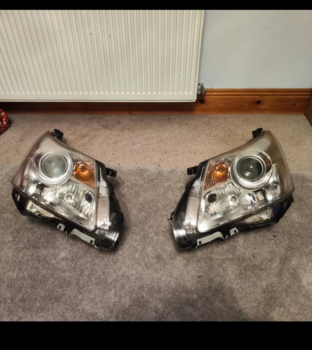 Toyota Avensis  from 2009/2015 - Image 1