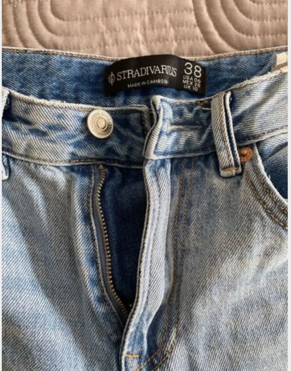 Stradivarious jeans - Blue - Size UK 10 - Image 1