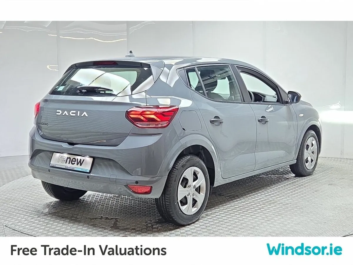 Dacia Sandero Essential TCe 90 5Sp GSR2 - Image 2