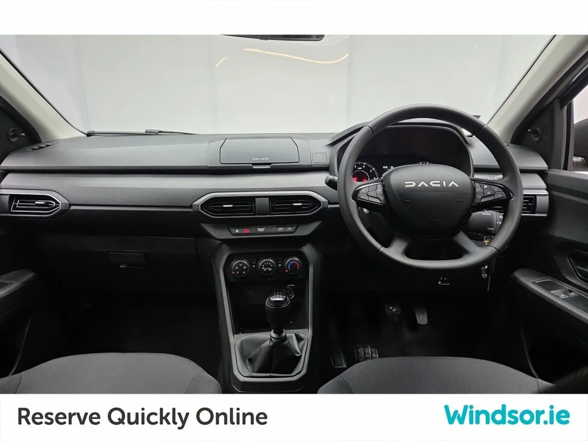 Dacia Sandero Essential TCe 90 5Sp GSR2 - Image 3