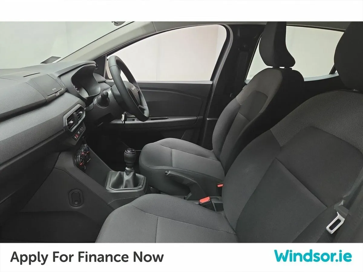 Dacia Sandero Essential TCe 90 5Sp GSR2 - Image 4