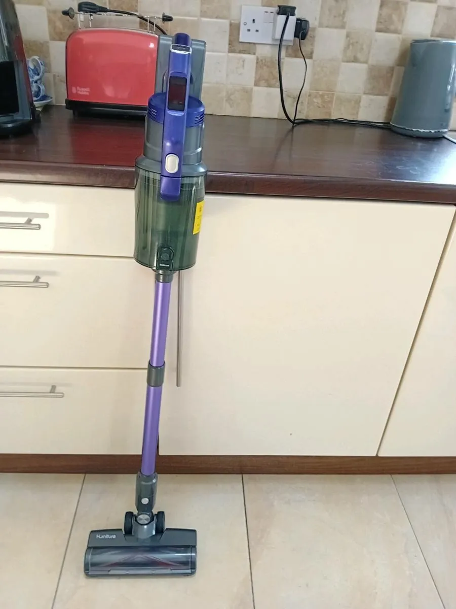CORDLESS SLIM VACUM CLEANER ELECTRIC AS NEW - Image 1