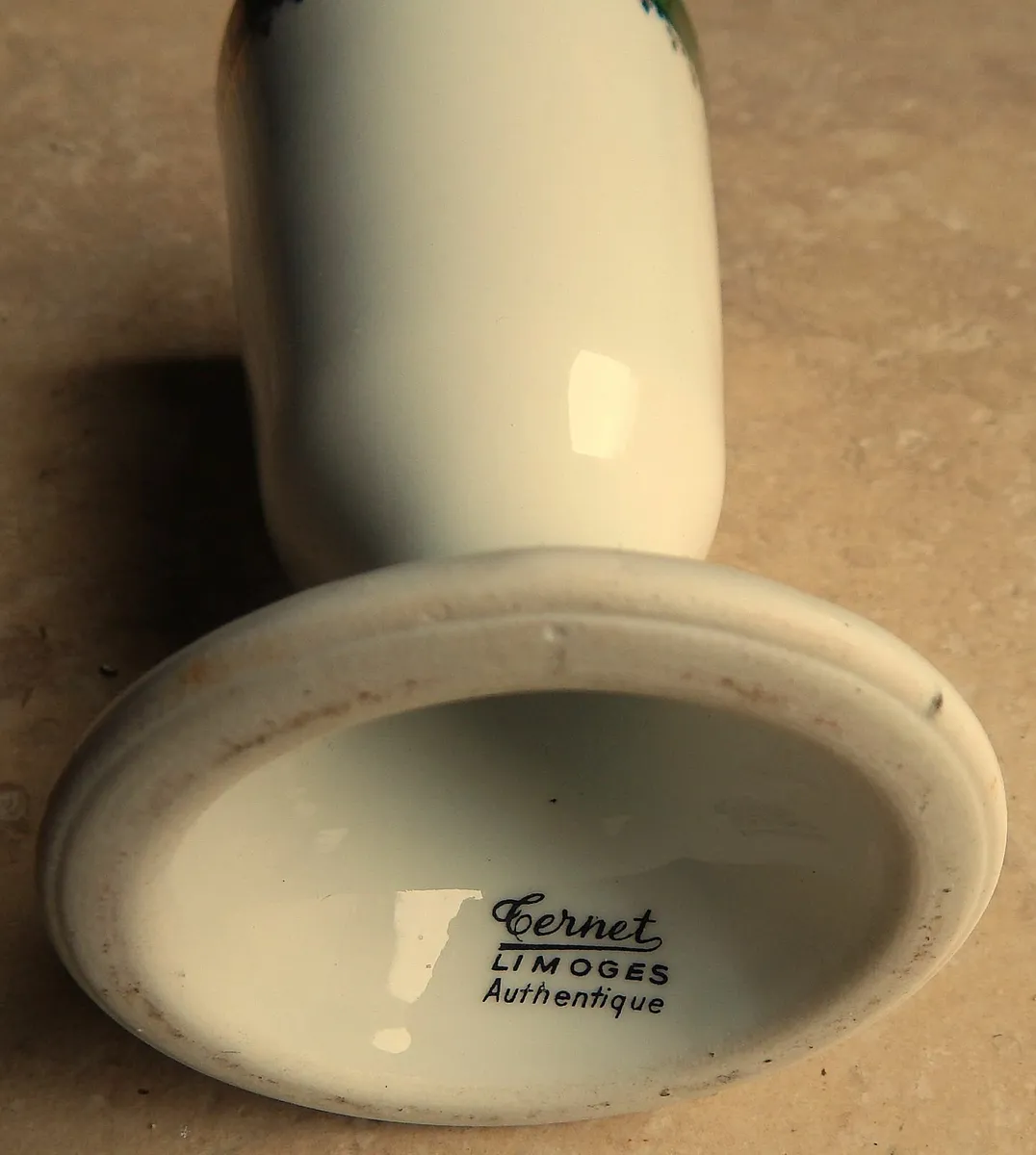 Pair of Vintage Limoges Cernet Gilded Edge Goblets - Image 3