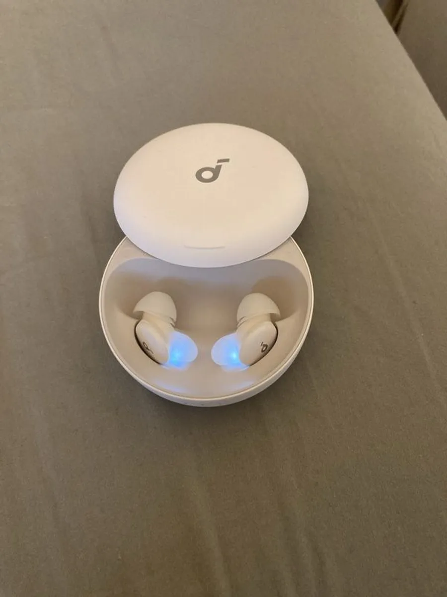 Soundcore sleep A30 headphones - Image 1