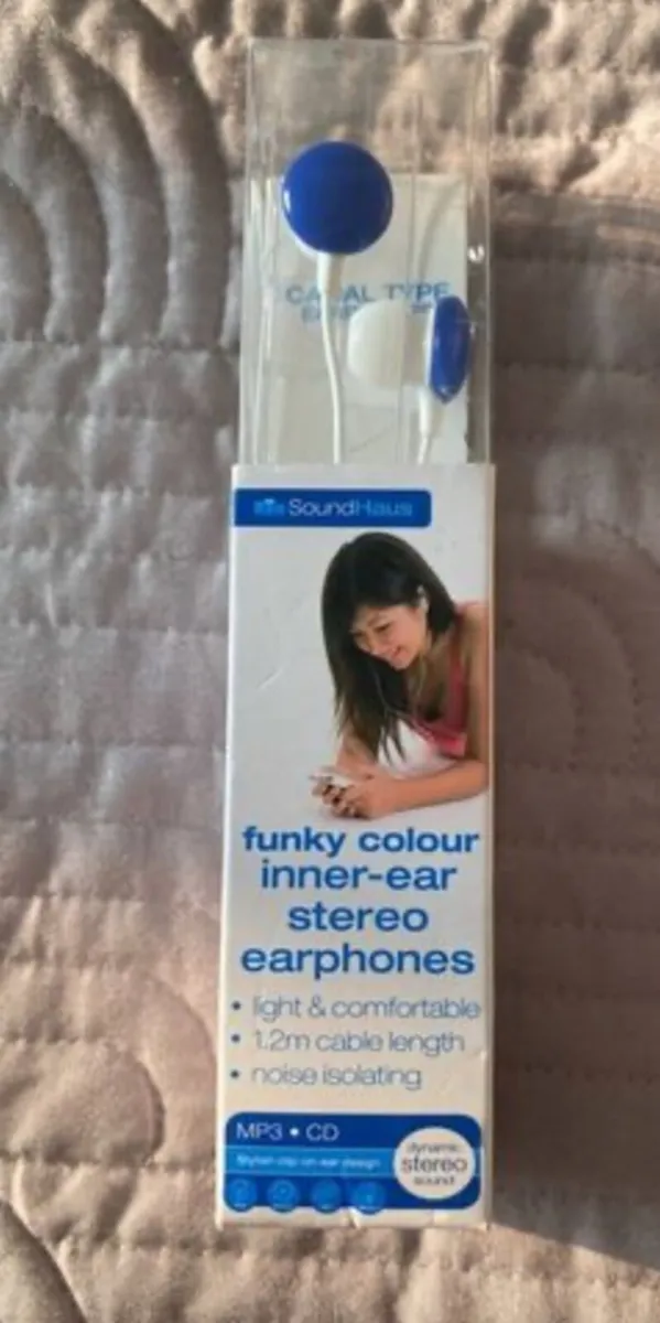 Funky earphones - Image 1