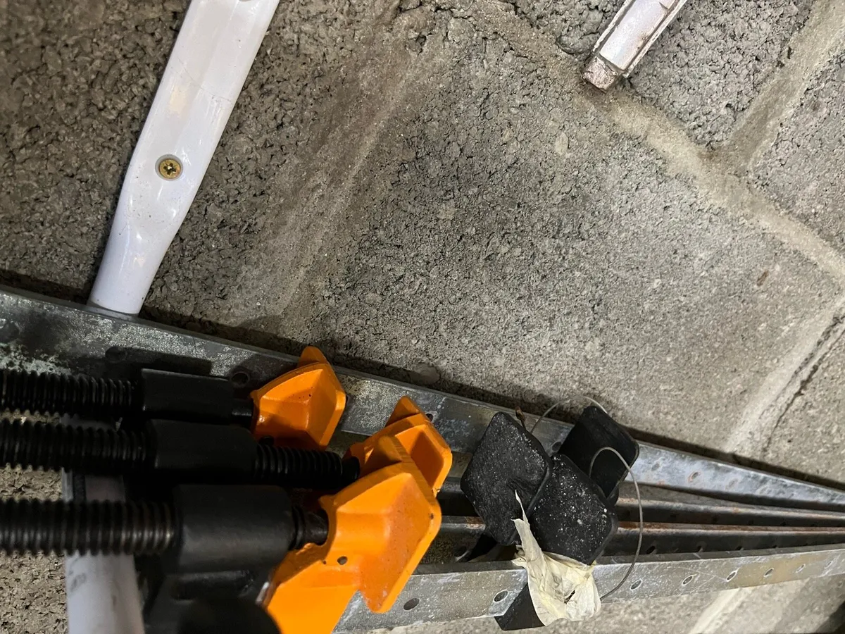 900mm sash clamps - Image 1