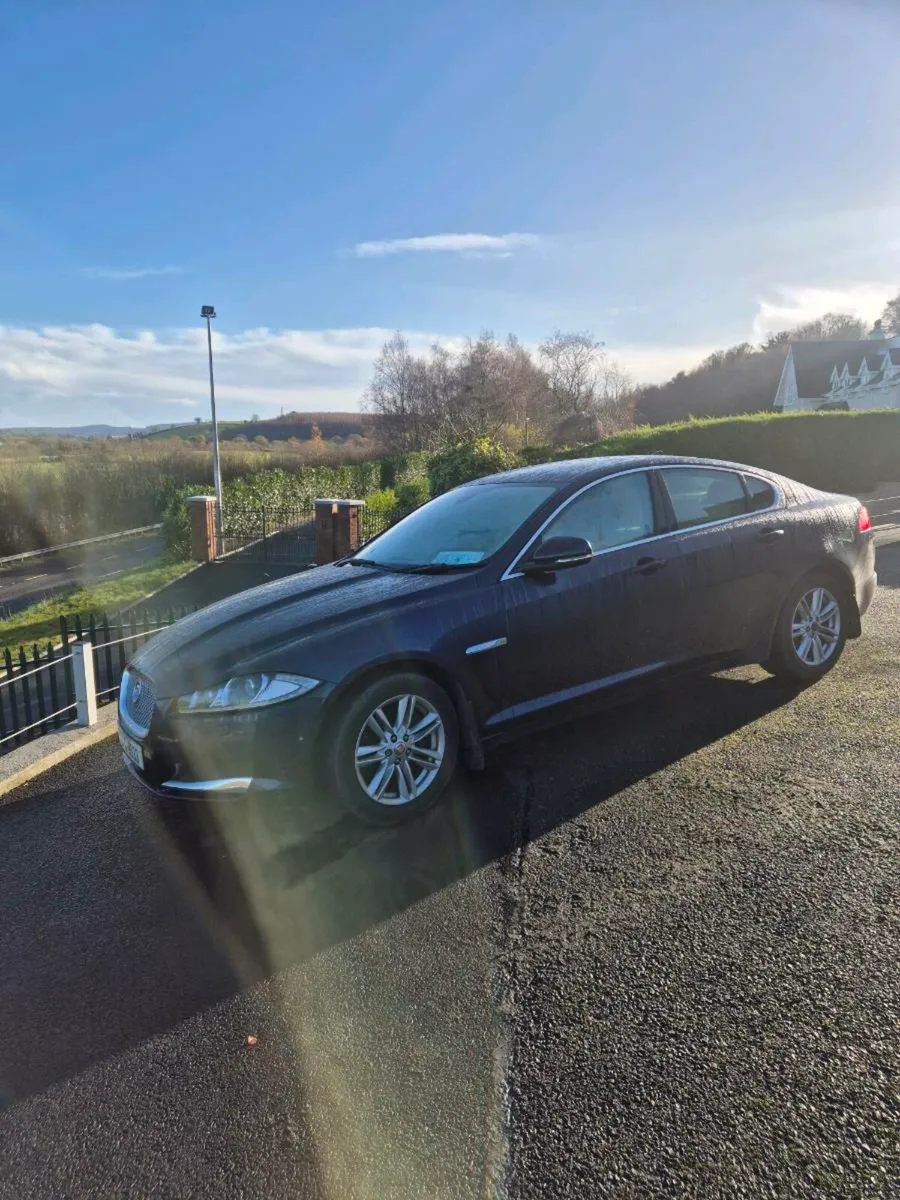 JAGUAR XF - Image 1