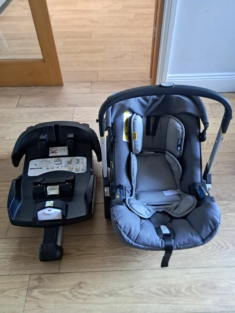 Doona carseat/ buggy - Image 4