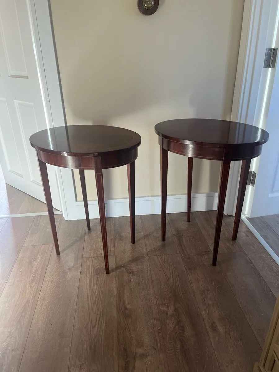 Pair of Regency Style Oval Side Tables - Image 1