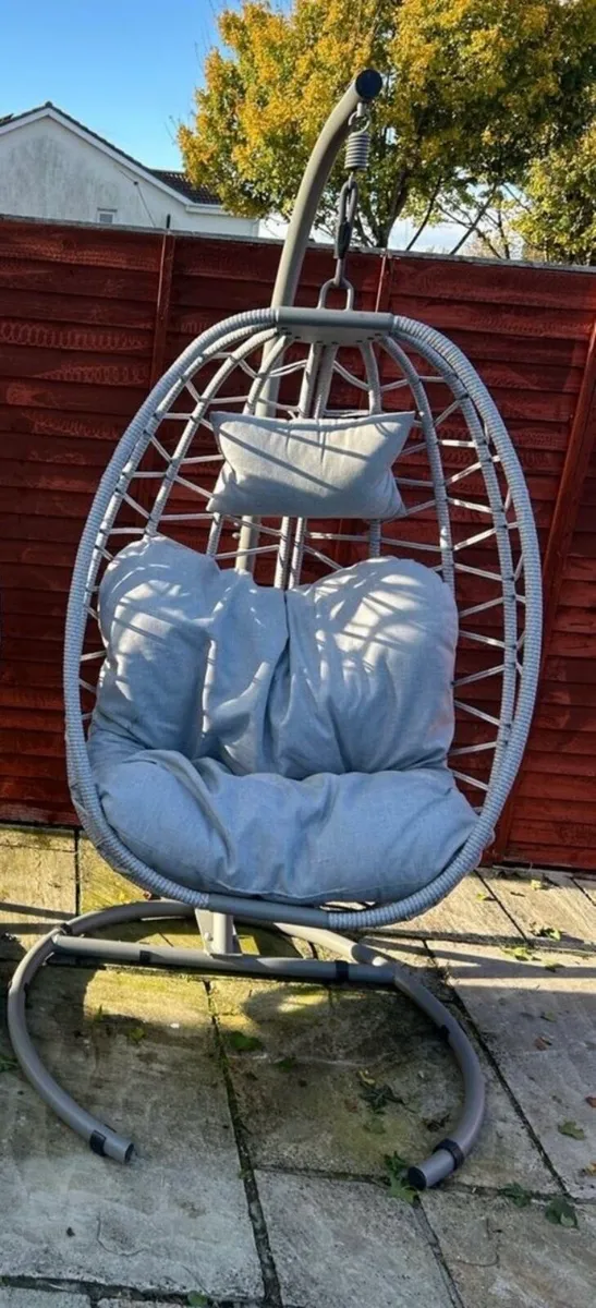 Pod Rattan Hanging Egg Chair Grey