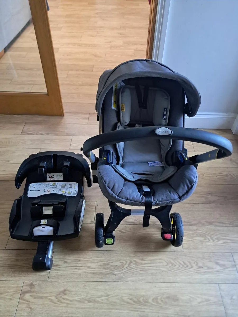 Doona carseat/ buggy - Image 2