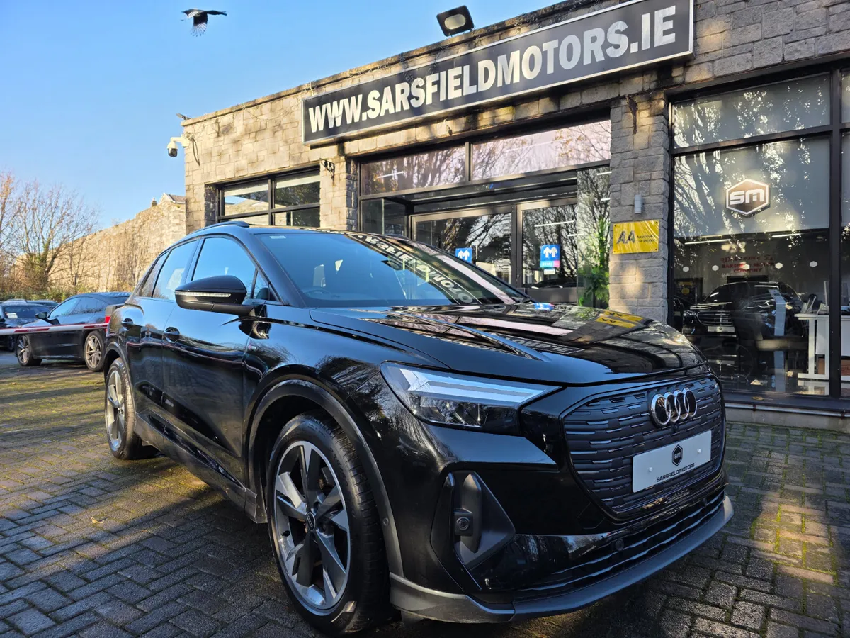 2023 AUDI Q4 35 S-LINE AUTO. - Image 4