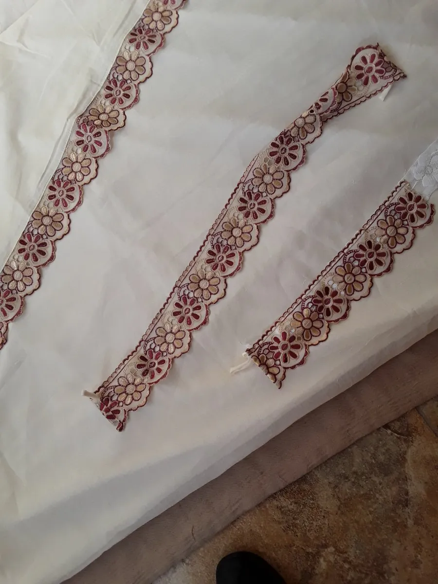 Beautiful lace drapes as new - Image 1