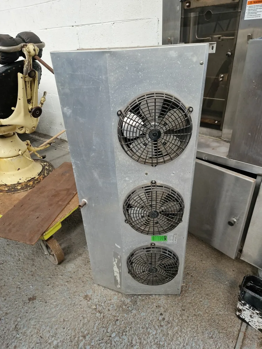 Extractor fan - Image 2