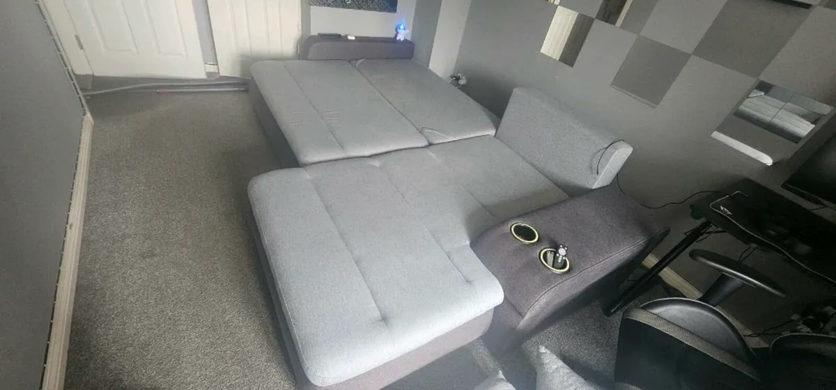 Corner Sofa bed - Image 1