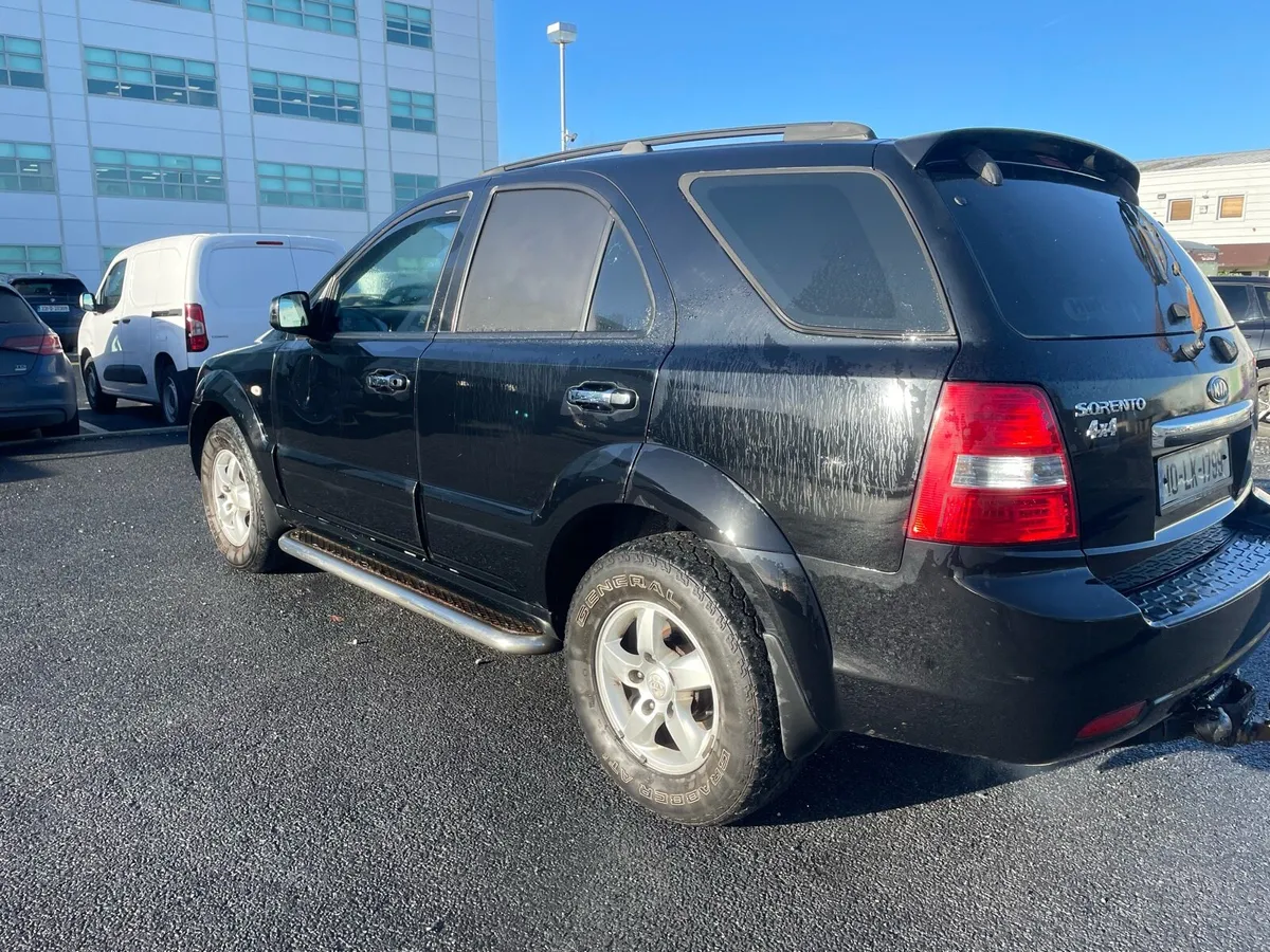 Kia Sorento 4x4 Jeep Automatic - Image 2