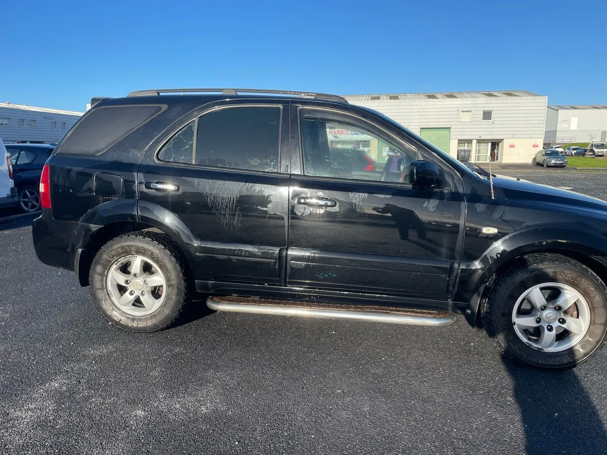 Kia Sorento 4x4 Jeep Automatic - Image 3
