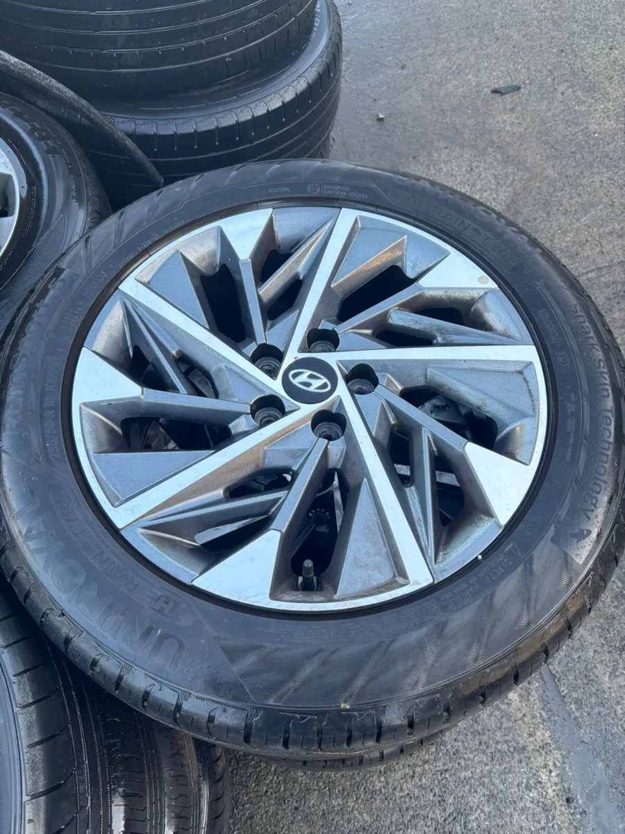 Hyundai Tucson 18” Alloys